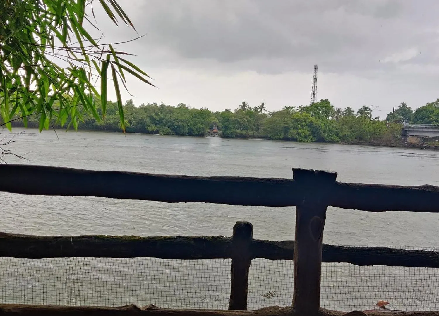 Vista Al Rio Apartment Mattul Homestay